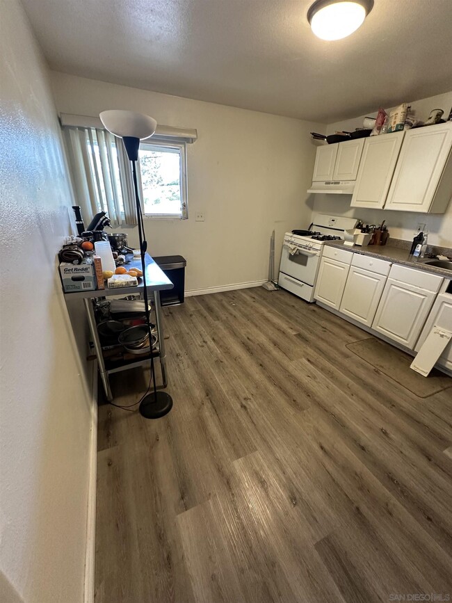 Foto del edificio - 3730 Swift Ave