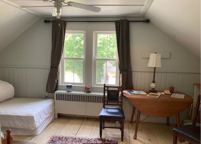 Bedroom 1 - 84 H Rd