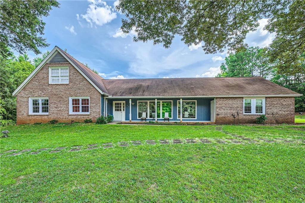 Primary Photo - 420 W Crossville Rd