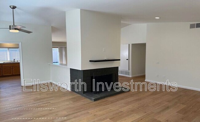 Foto del edificio - 9914 Bourbon Ct