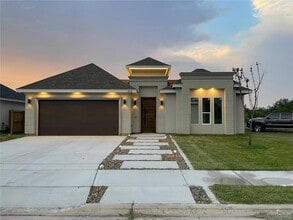 Building Photo - 13 E La Pointe Ave