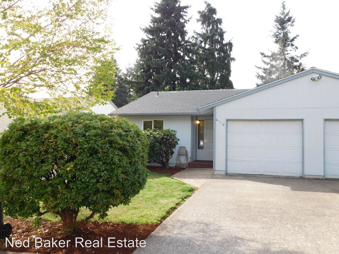 Primary Photo - 6105-6115 Woodside Dr SE