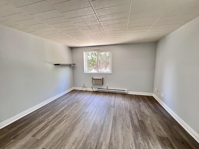 Photo du bâtiment - 471 Tecumseh Rd W