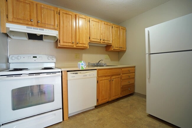 Foto del edificio - 122 Dustin St