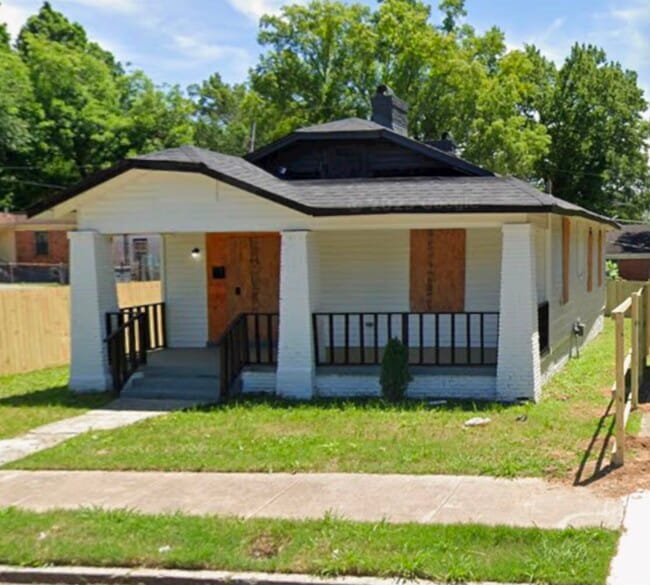Photo - 1113 E TRIGG AVE House