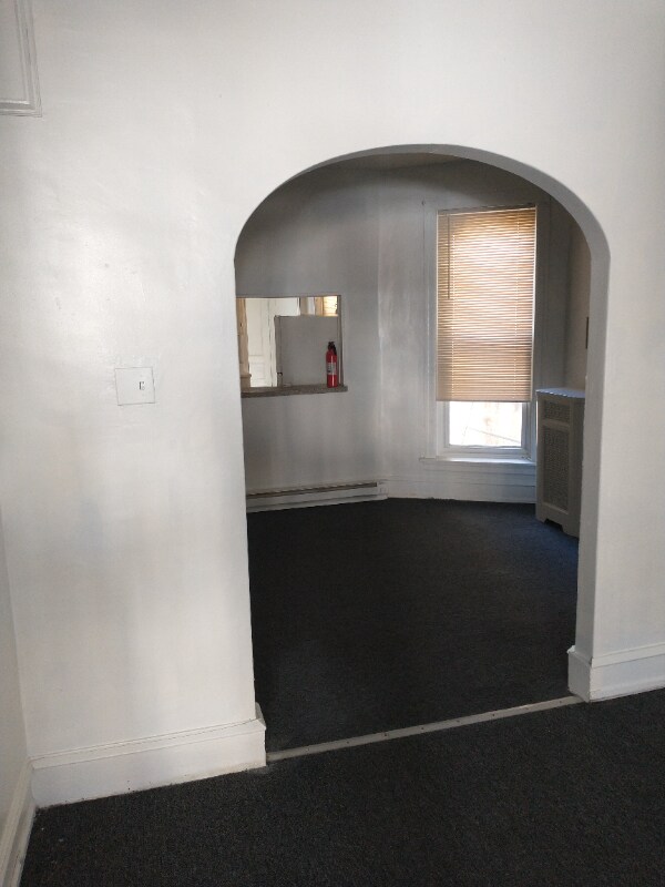 Foto del edificio - 434 W Fisher Ave