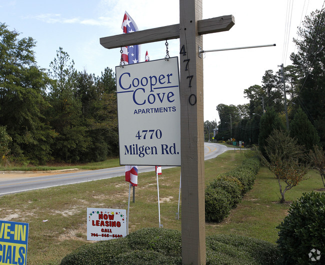 Cooper Cove Apartments - Cooper Cove