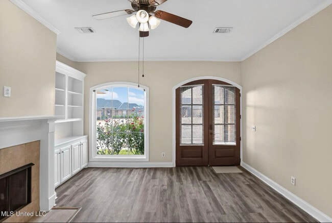 Photo - 122 Palin Drive House