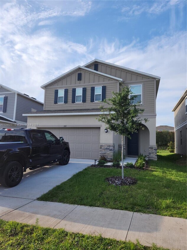Primary Photo - 1172 Papaya Cir.