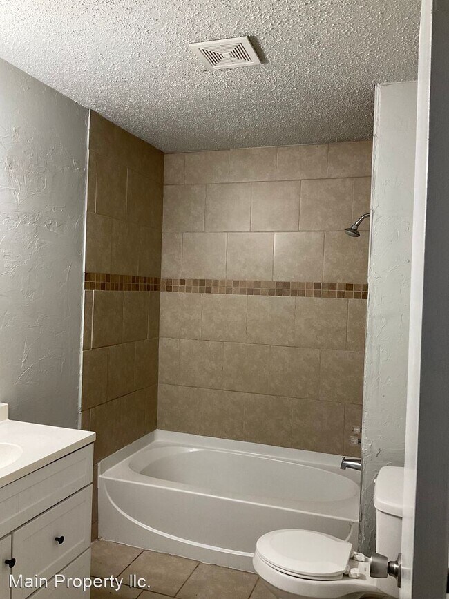 Building Photo - 3 br, 1.5 bath House - 937 Brown Drive