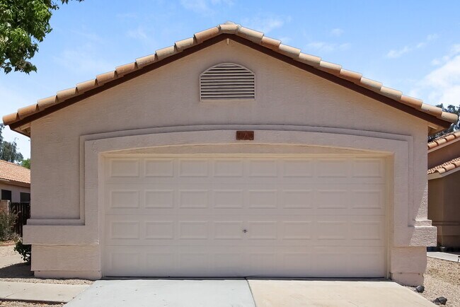 Building Photo - 21635 N 29th Dr