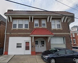 Building Photo - 3002 Churchview Ave