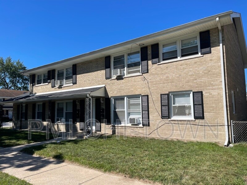 14500 Cottage Grove Ave, Dolton, IL 60419 Condo for Rent in Dolton