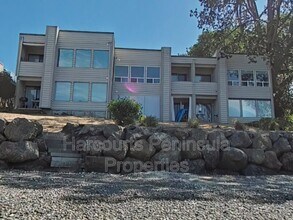 Building Photo - 1115 Wheaton Wy