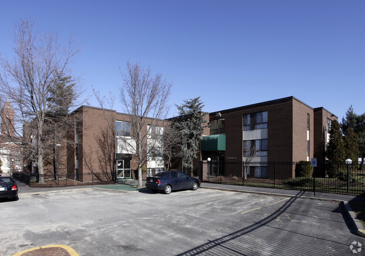 Foto principal - Broadway Plaza Apartments