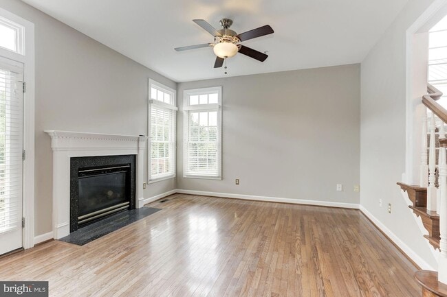 Building Photo - 286 Murtha St