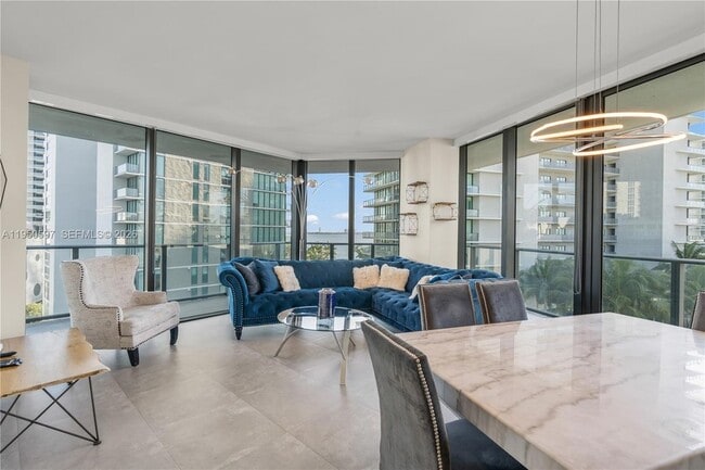 Foto del edificio - 501 NE 31st St