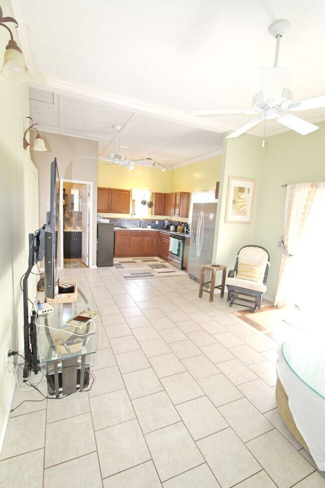 Foto del edificio - Remodeled Furnished 2 bed / 2 Bath Ohana in Waiehu - Includes Most Utilities