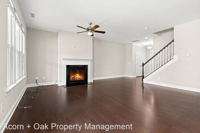 Foto del edificio - 3 br, 3.5 bath House - 305 Acorn Hollow Pl.