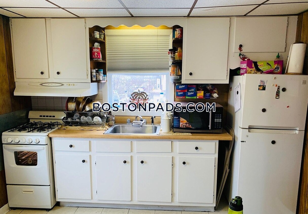 Foto principal - 122 Buttonwood St