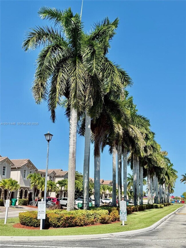 Foto del edificio - 9261 SW 220th Terrace