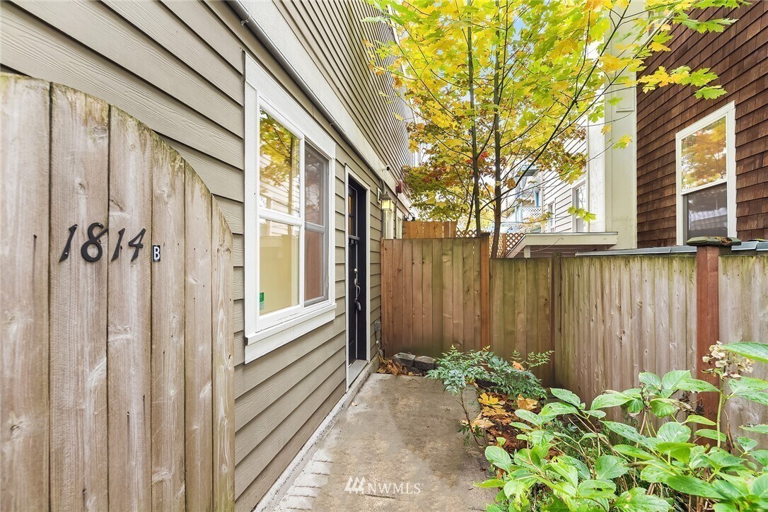 Primary Photo - 1814 16th Ave