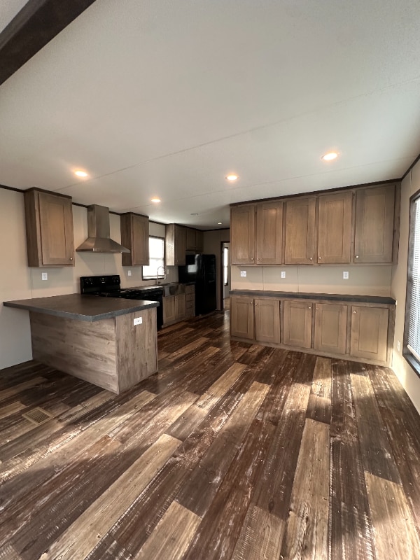 Building Photo - 3200 S Highland Park Dr