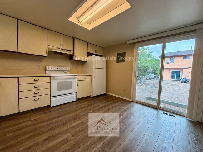 Foto del edificio - 1751 Shenandoah Dr