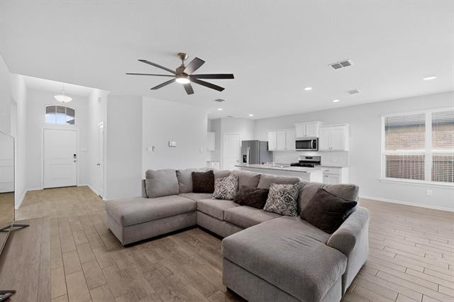 Building Photo - 173 Lantana Trl