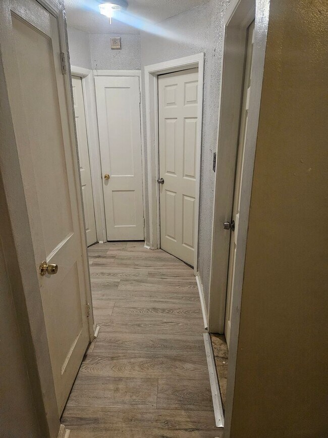 Foto del edificio - 3 Bedroom 1 Bath Ranch