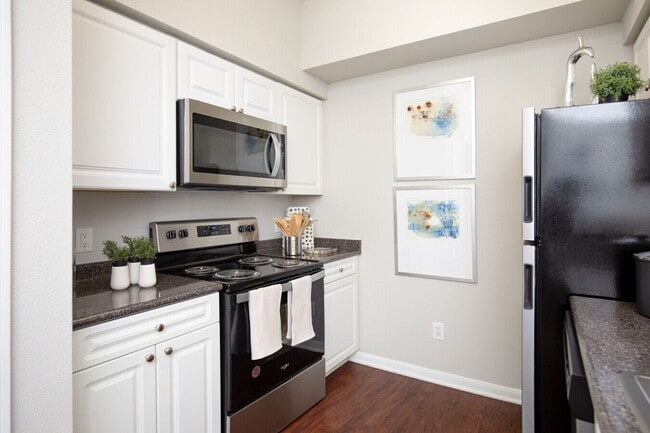 Building Photo - Stylish Space + Limited-Time Offer