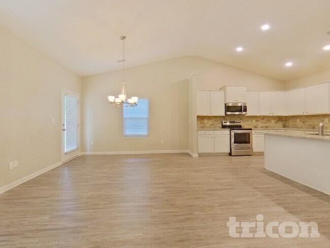 Foto del edificio - 216 Stone Creek Ct