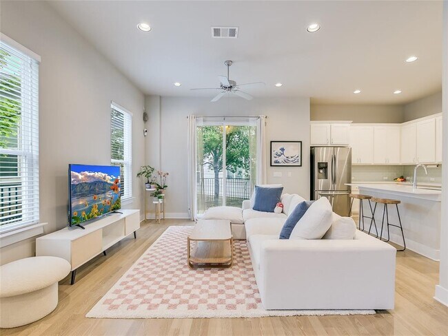 Foto del edificio - 3108 E 51st St