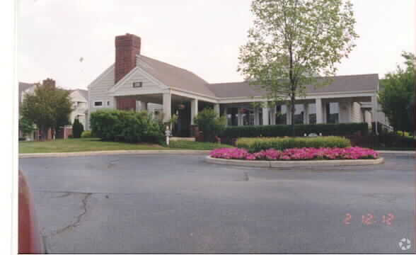 Primary Photo - Bloomingdale Condominium Homes