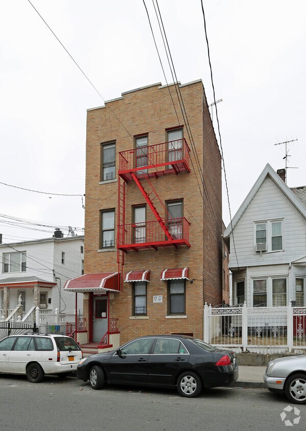 Foto principal - 4718 Richardson Ave