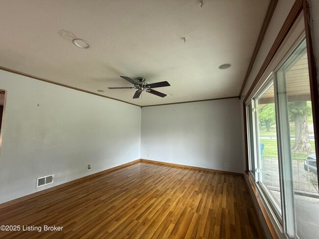 Building Photo - 8216 Glimmer Way