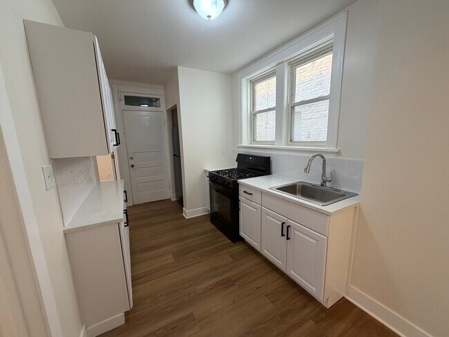 Foto del edificio - 4154 N Mozart St
