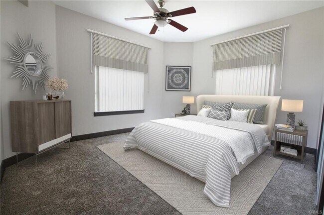 Building Photo - 24545 Town Center Dr