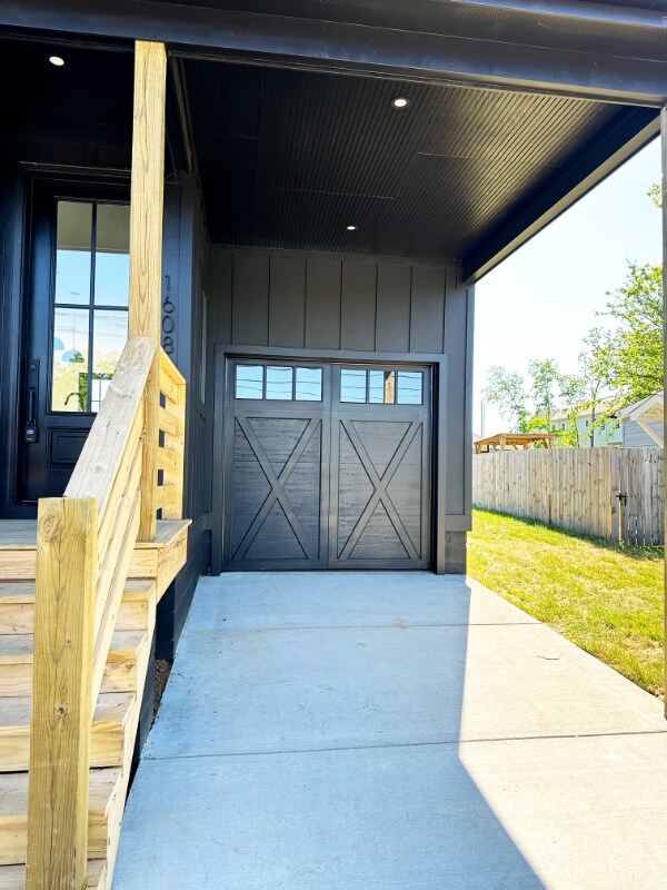 Building Photo - 1608 23rd Ave N