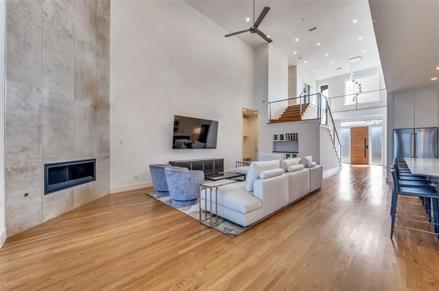 Foto del edificio - 3925 Lively Ln