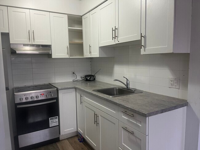 Photo du bâtiment - 21 Stirling Ave S