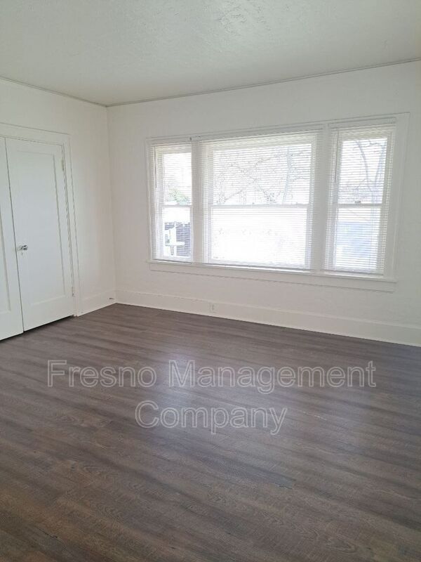 Foto del edificio - 833 N Van Ness Ave