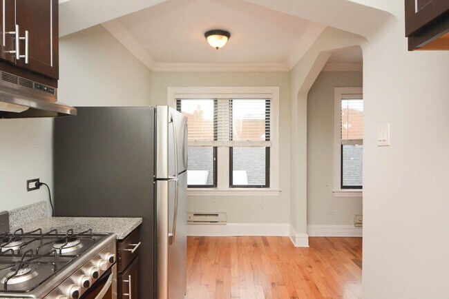 Foto del edificio - 4725 N Hermitage Ave