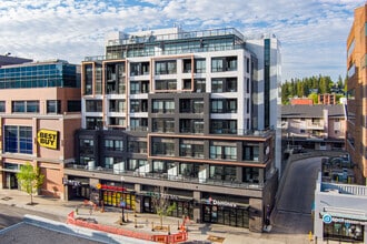Building Photo - The George