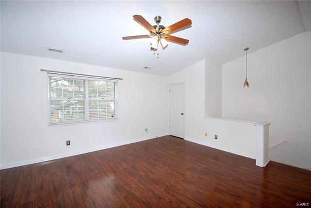 Foto del edificio - 1615 Thrush Terrace