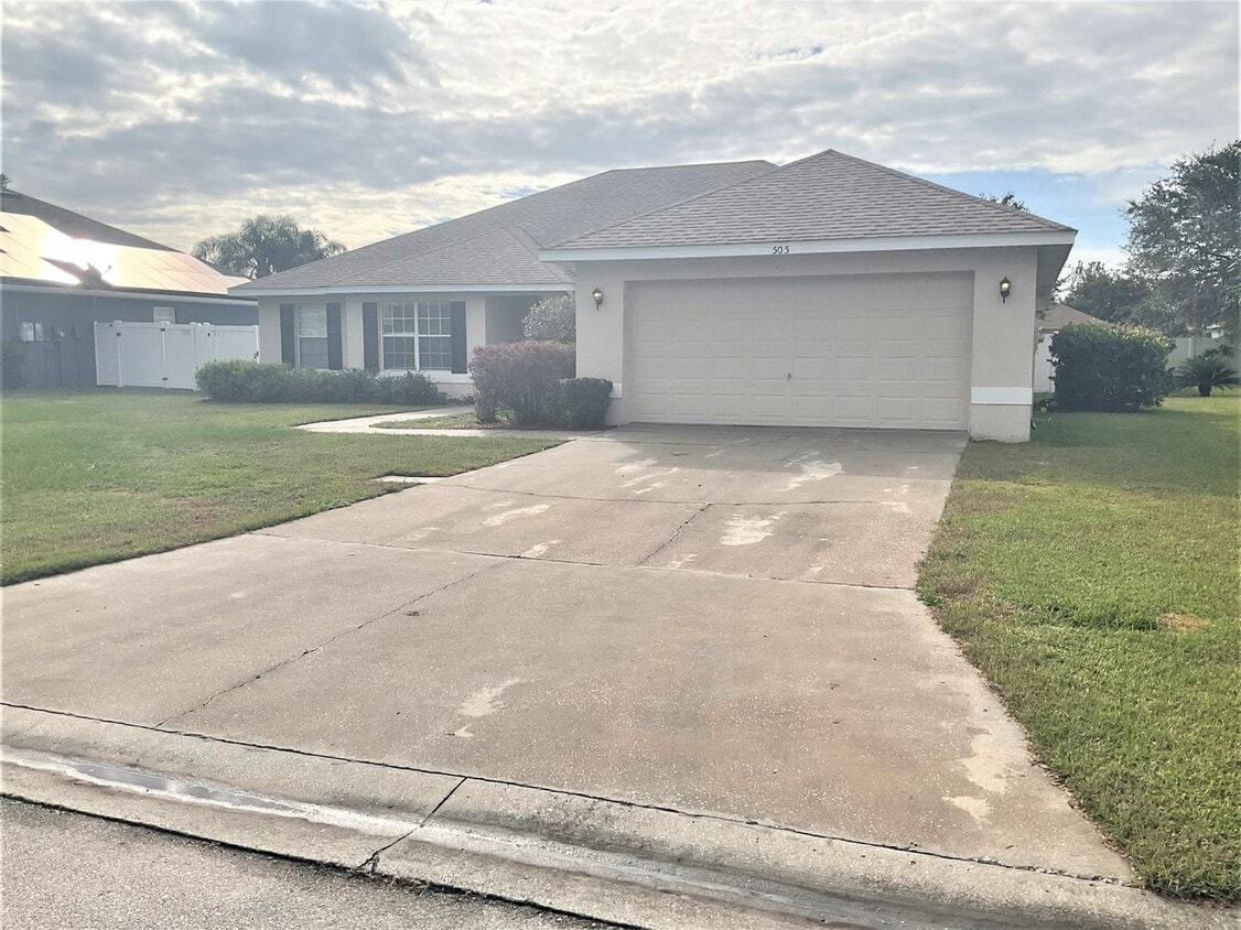 Primary Photo - 505 Pintail Cir