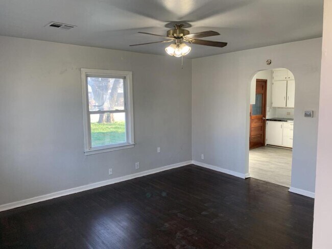 Foto del edificio - 1216 N 6th St