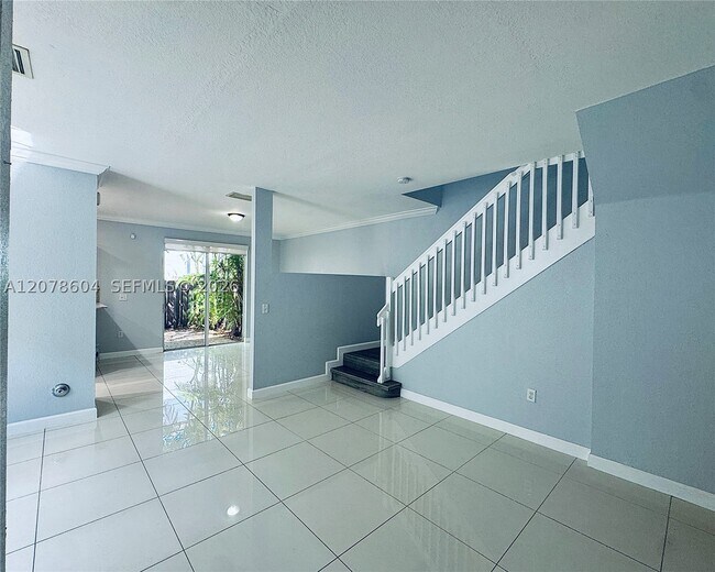 Foto del edificio - 1035 NE 207th Terrace