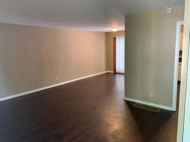 Building Photo - 8129 Crousore Rd