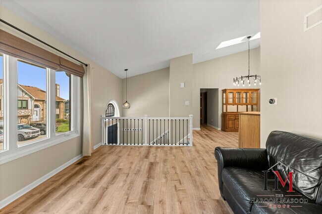 Building Photo - 9241 Windsor Pkwy